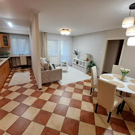 Brookforest Centrum Apartment