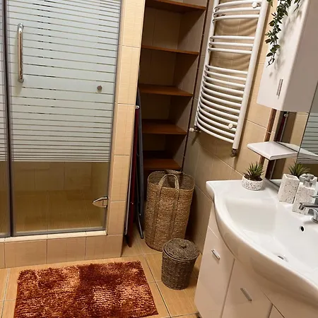 Brookforest Centrum Lägenhet