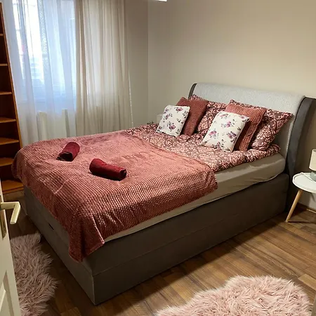 Brookforest Centrum Apartamento