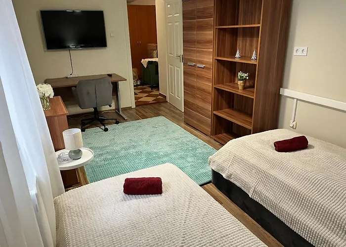 Brookforest Centrum Apartment *