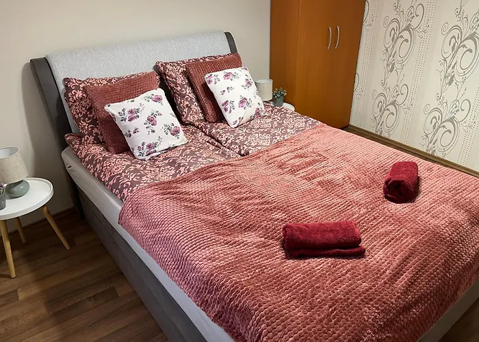 Brookforest Centrum Apartment *